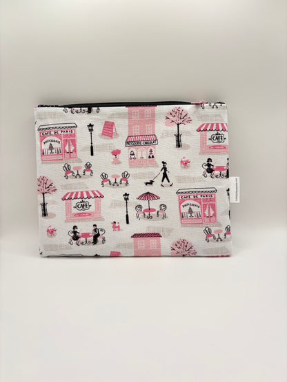 Clairee pouch