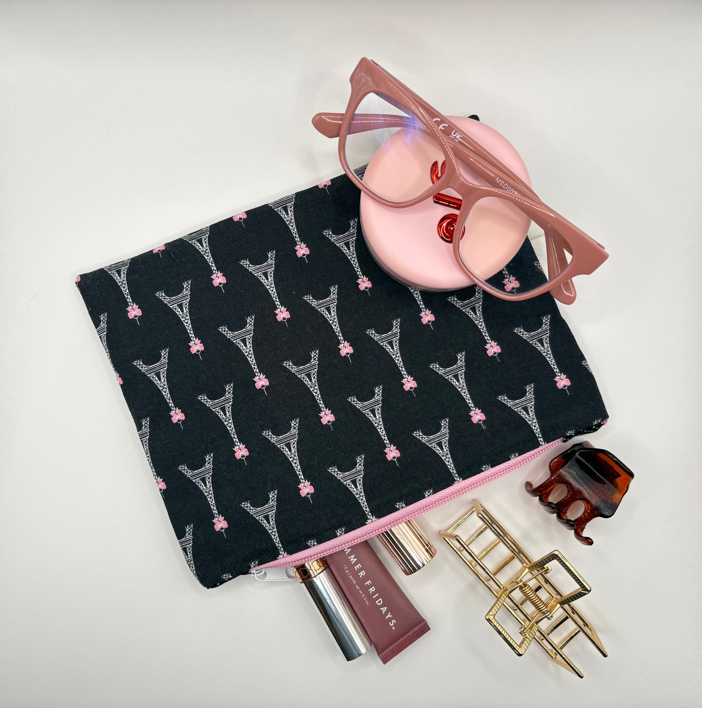 Clairee pouch
