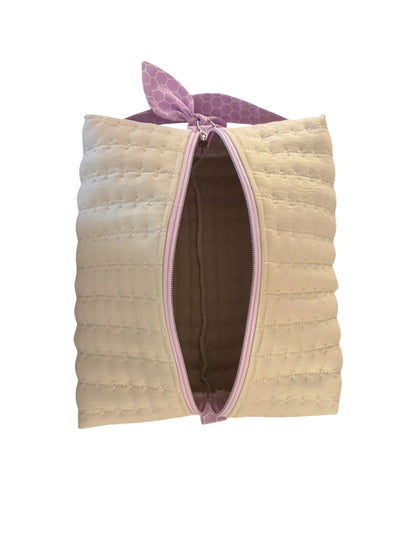 XL Jackson boxy bag. Unlined, quilted fabric outer/inner.
